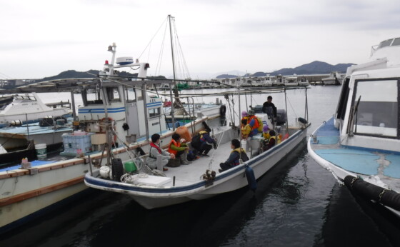 親子漁業体験学習 「たこつぼなわ漁業体験」